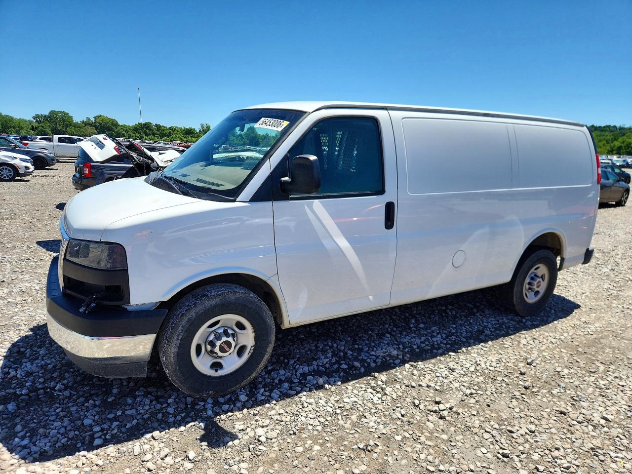 2017 GMC Savana Cargo, VIN 1GTW7AFF7H1907762 — Front end