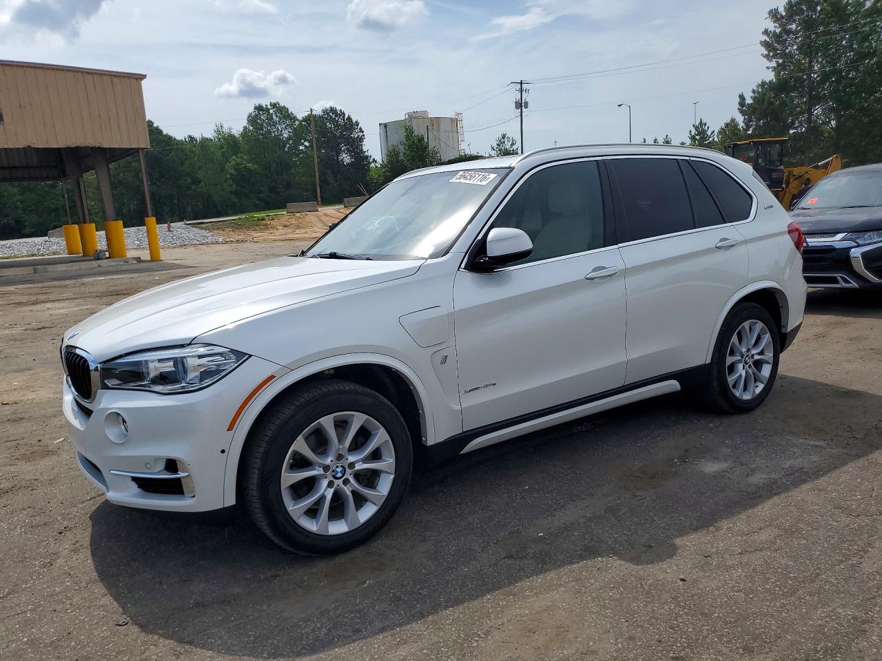 2018 BMW X5 xDrive40e, VIN 5UXKT0C56J0V98425 — Minor dents and scratches