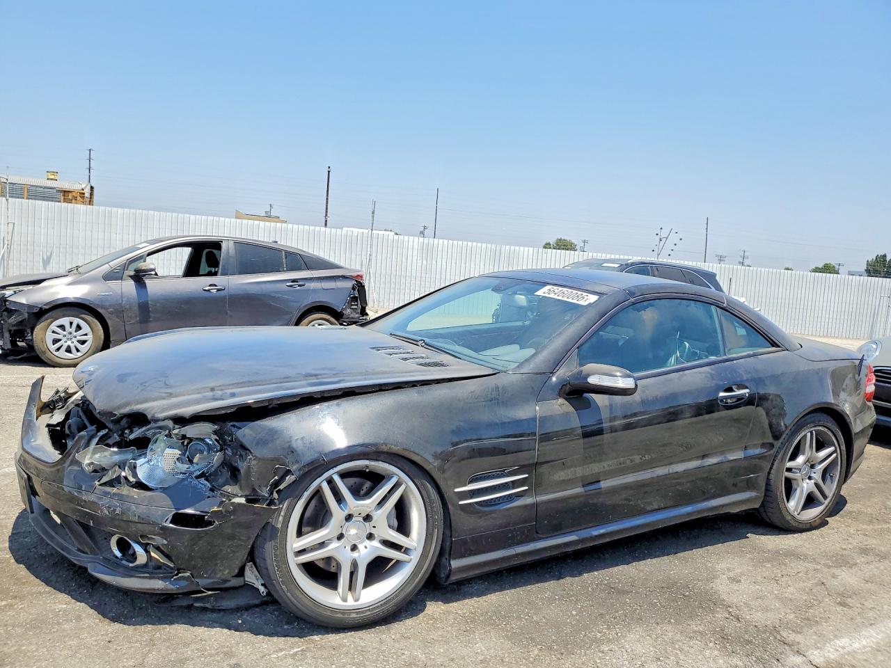2007 Mercedes-Benz SL 550, VIN WDBSK71F97F126524 — Front end