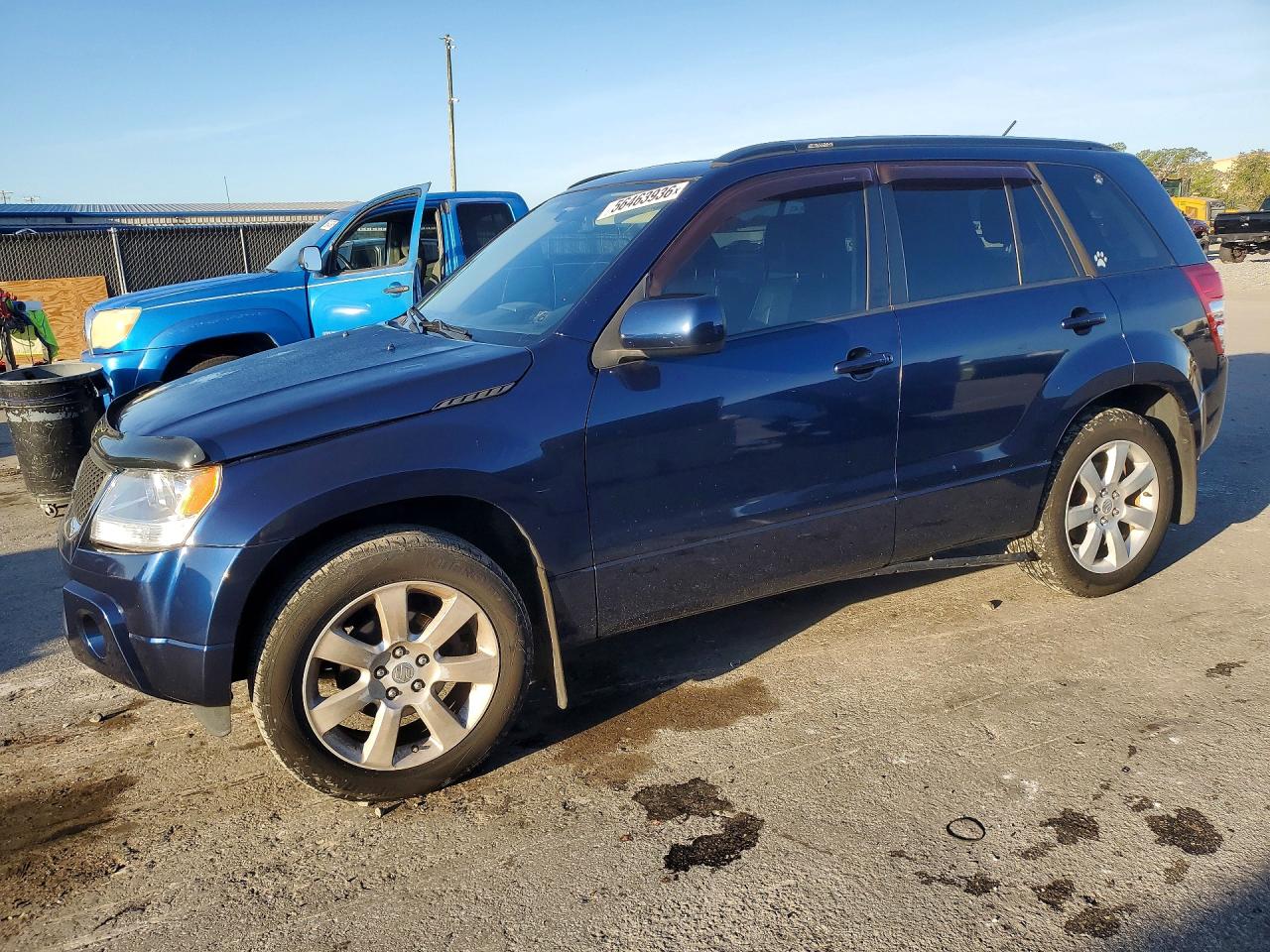 2011 Suzuki Grand Vitara Limited, VIN JS3TD0D76B4100870 — Rear end