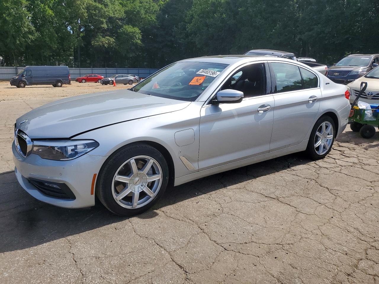 2018 BMW 5 Series 530e, VIN WBAJA9C51JB249245 — Front end
