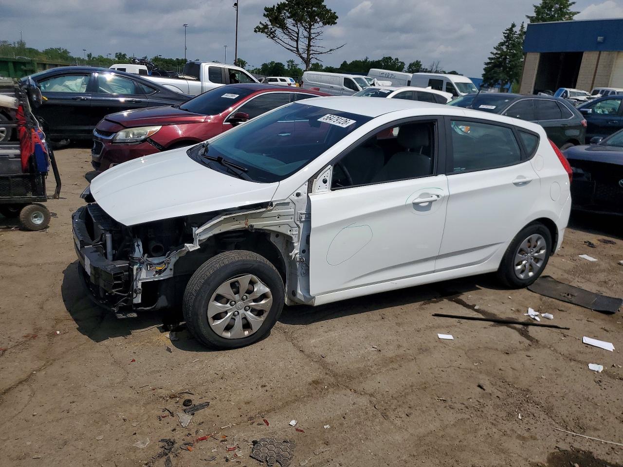 2017 Hyundai Accent SE, VIN KMHCT5AEXHU336427 — Front end