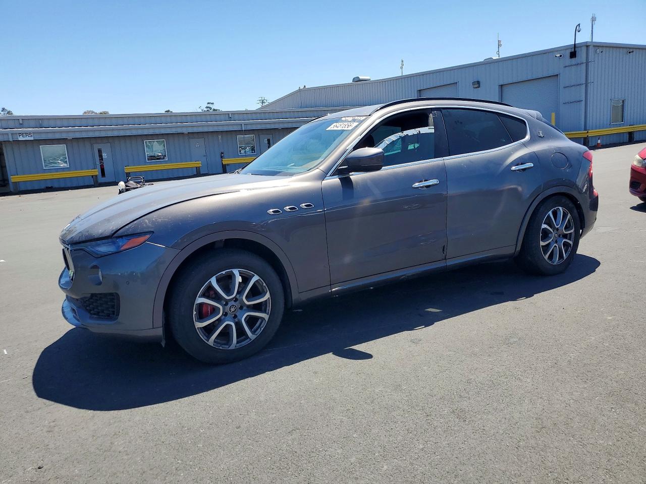 2019 Maserati Levante, VIN ZN661XUA5KX322564 — Front end
