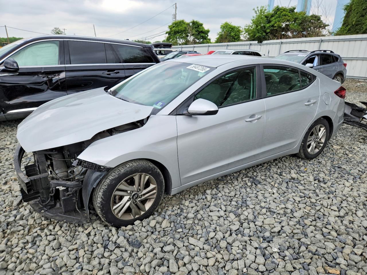 2019 Hyundai Elantra SEL, VIN 5NPD84LFXKH435258 — Front end