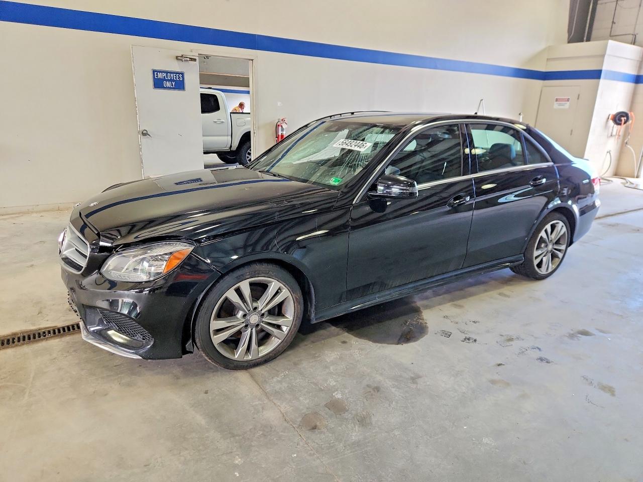 2016 Mercedes-Benz E 350 Sport, VIN WDDHF8JB2GB224309 — Side