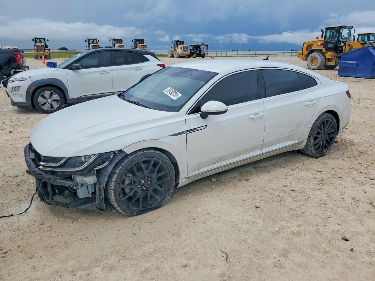 2021 Volkswagen Arteon SE, VIN WVWAR7ANXME008550 — Front end