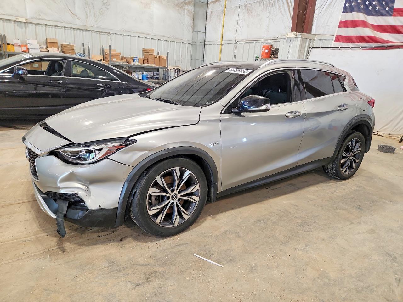 2017 Infiniti QX30 Premium, VIN SJKCH5CR1HA024646 — Front end