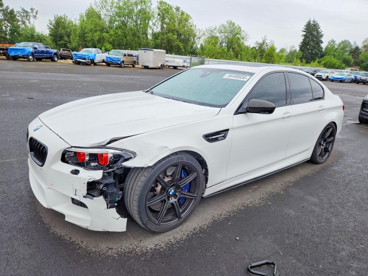 2014 BMW M5, VIN WBSFV9C53ED593286 — Перед
