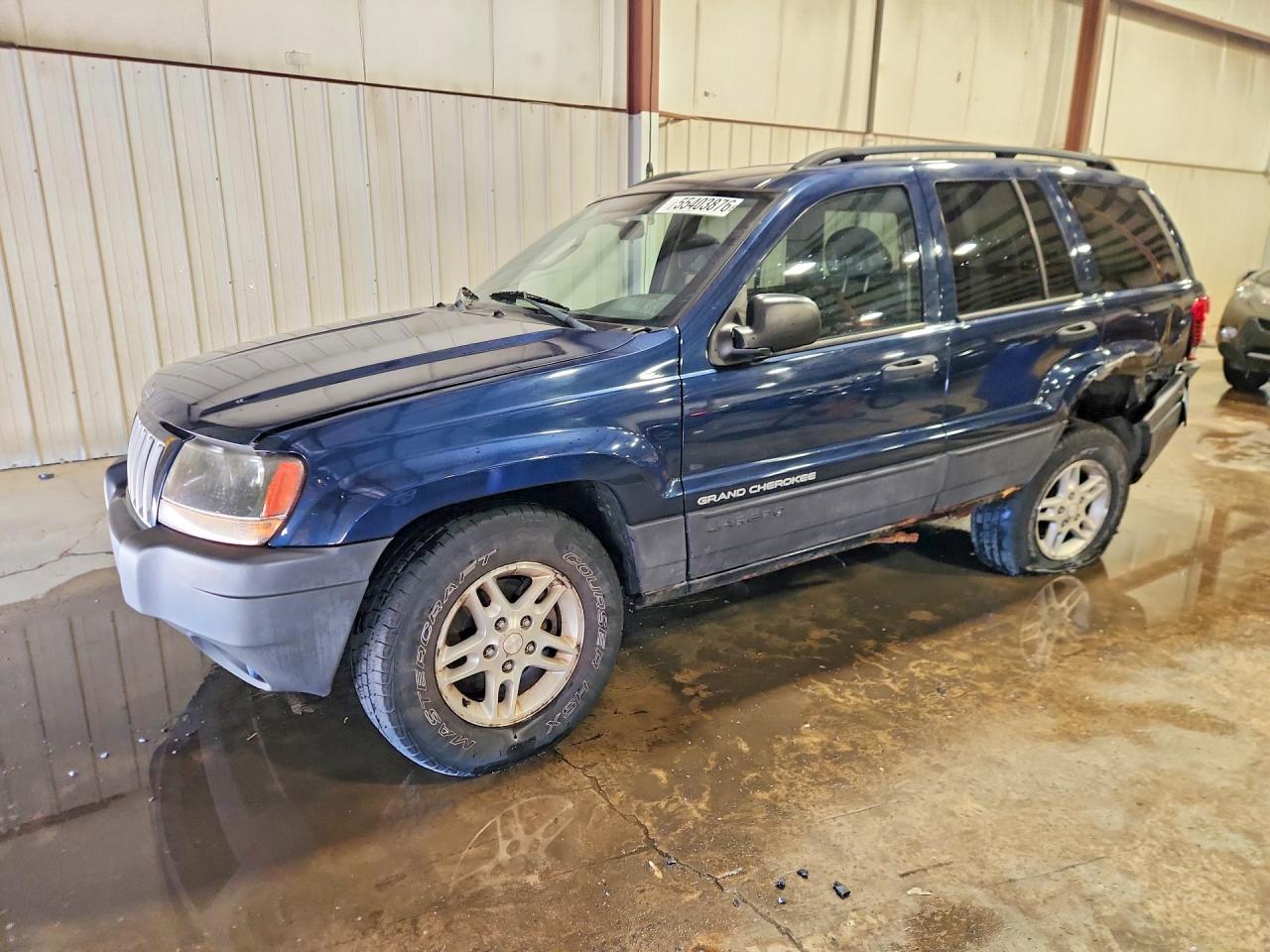2004 Jeep Grand Cherokee Laredo, VIN 1J4GW48S04C109874 — Rear end