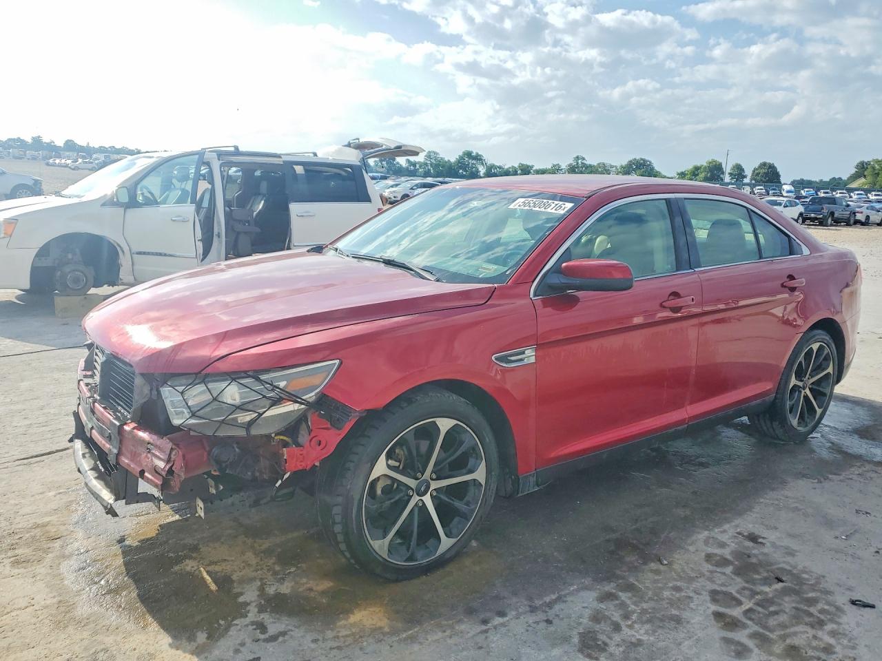 2015 Ford Taurus SEL, VIN 1FAHP2E87FG169348 — Перед