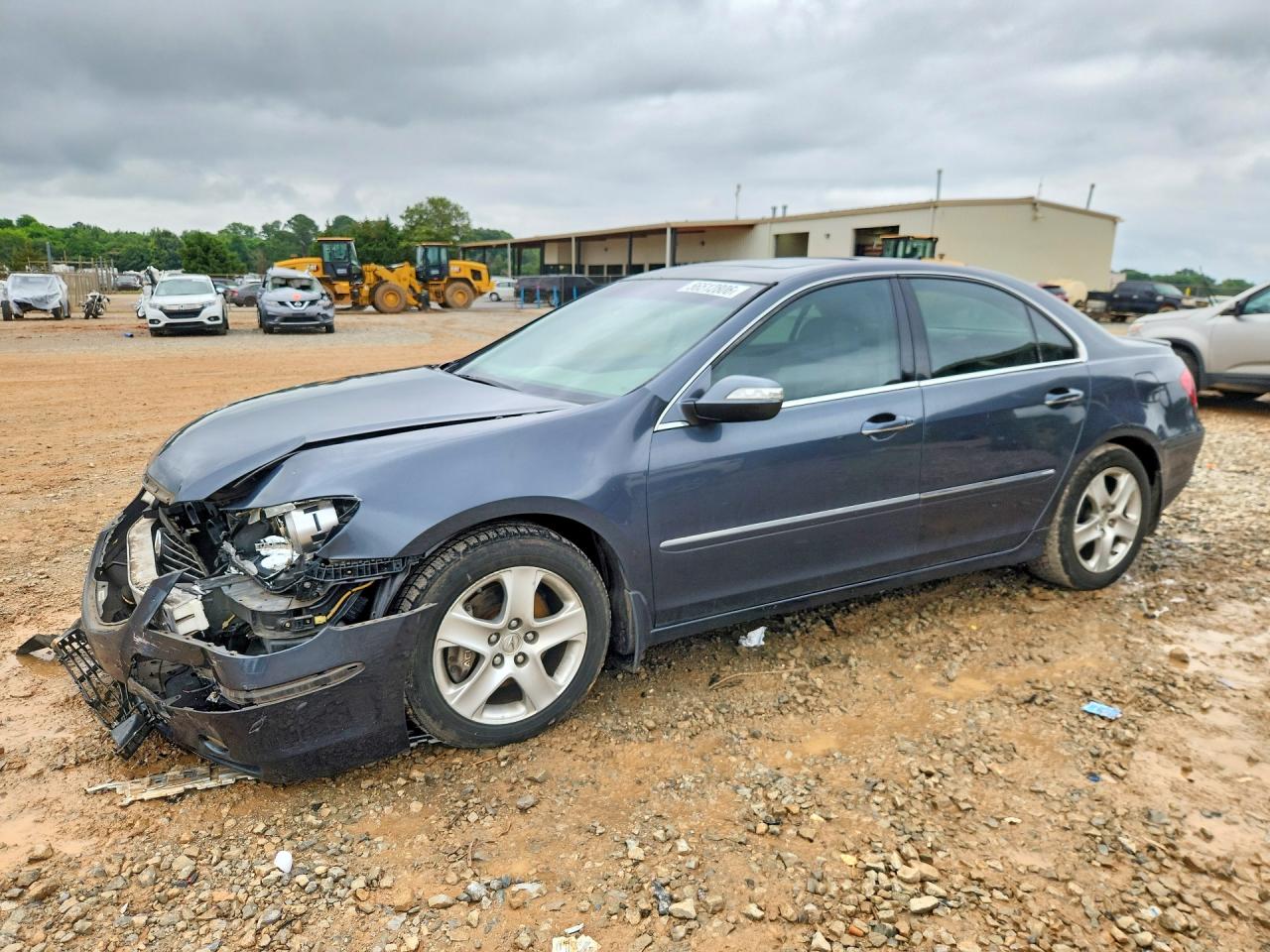 2005 Acura RL, VIN JH4KB16575C007768 — Перед