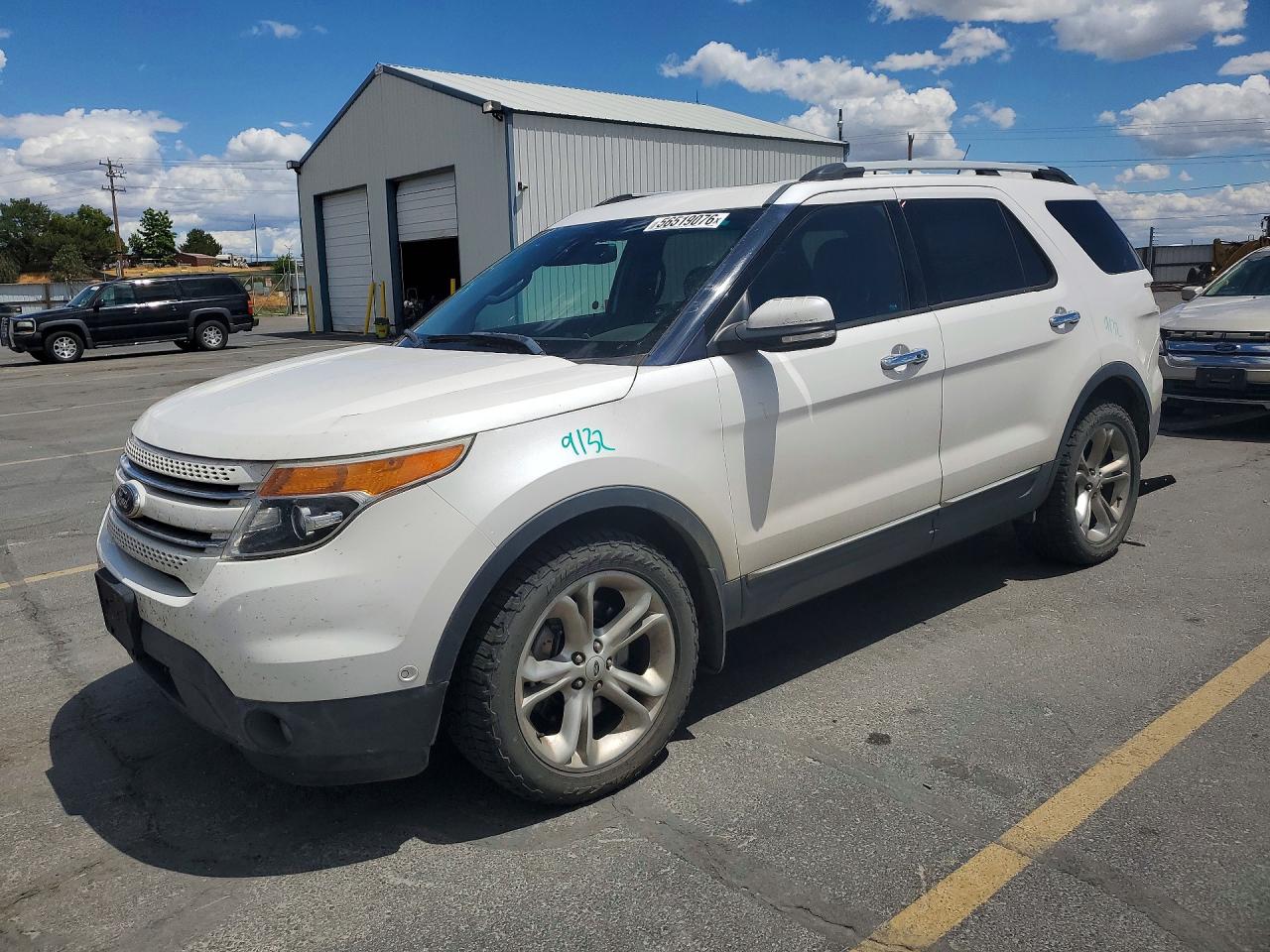 2014 Ford Explorer Limited, VIN 1FM5K8F80EGC28876 — Rear end