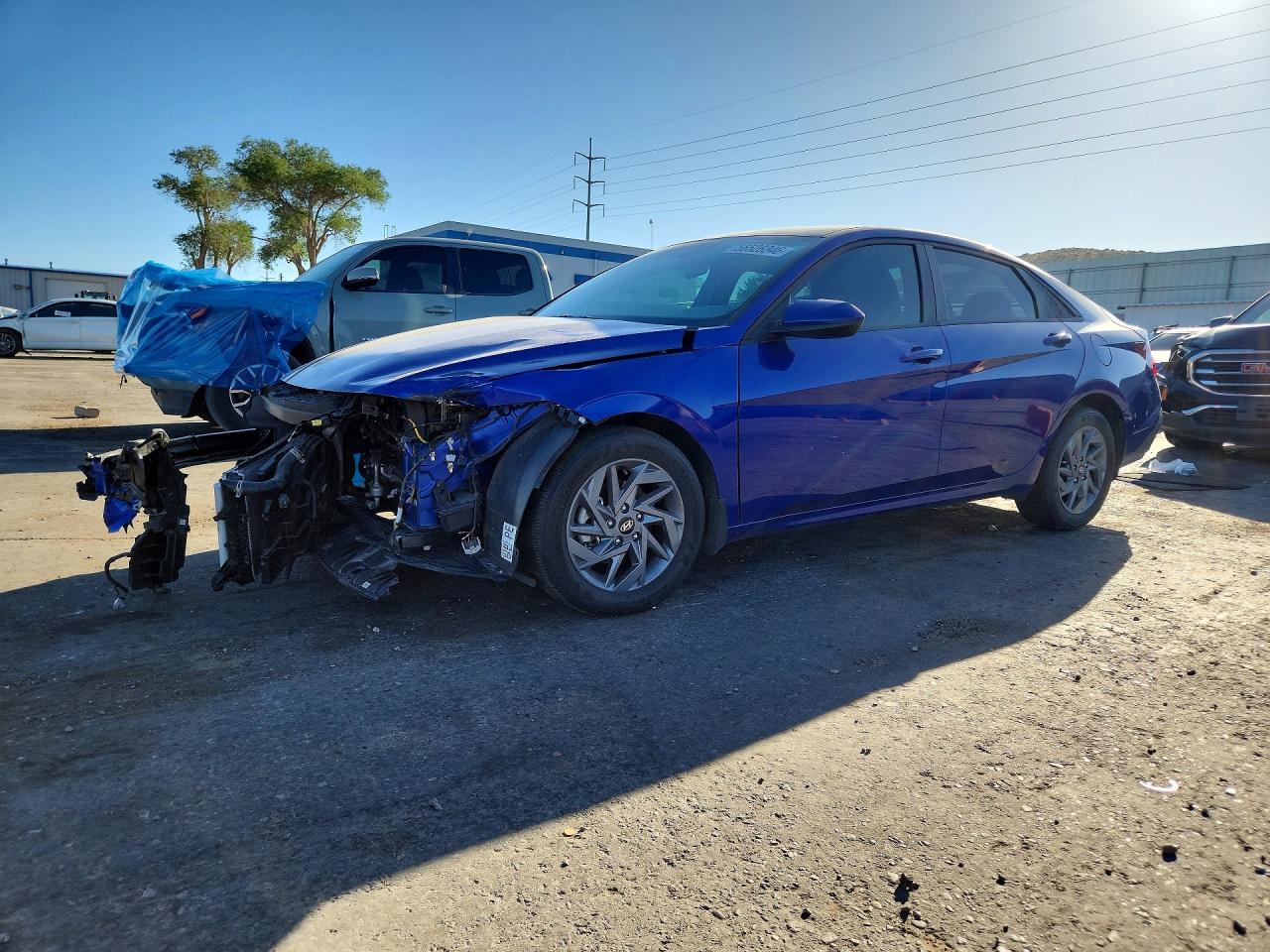 2024 Hyundai Elantra SEL, VIN KMHLM4DG5RU709105 — Front end