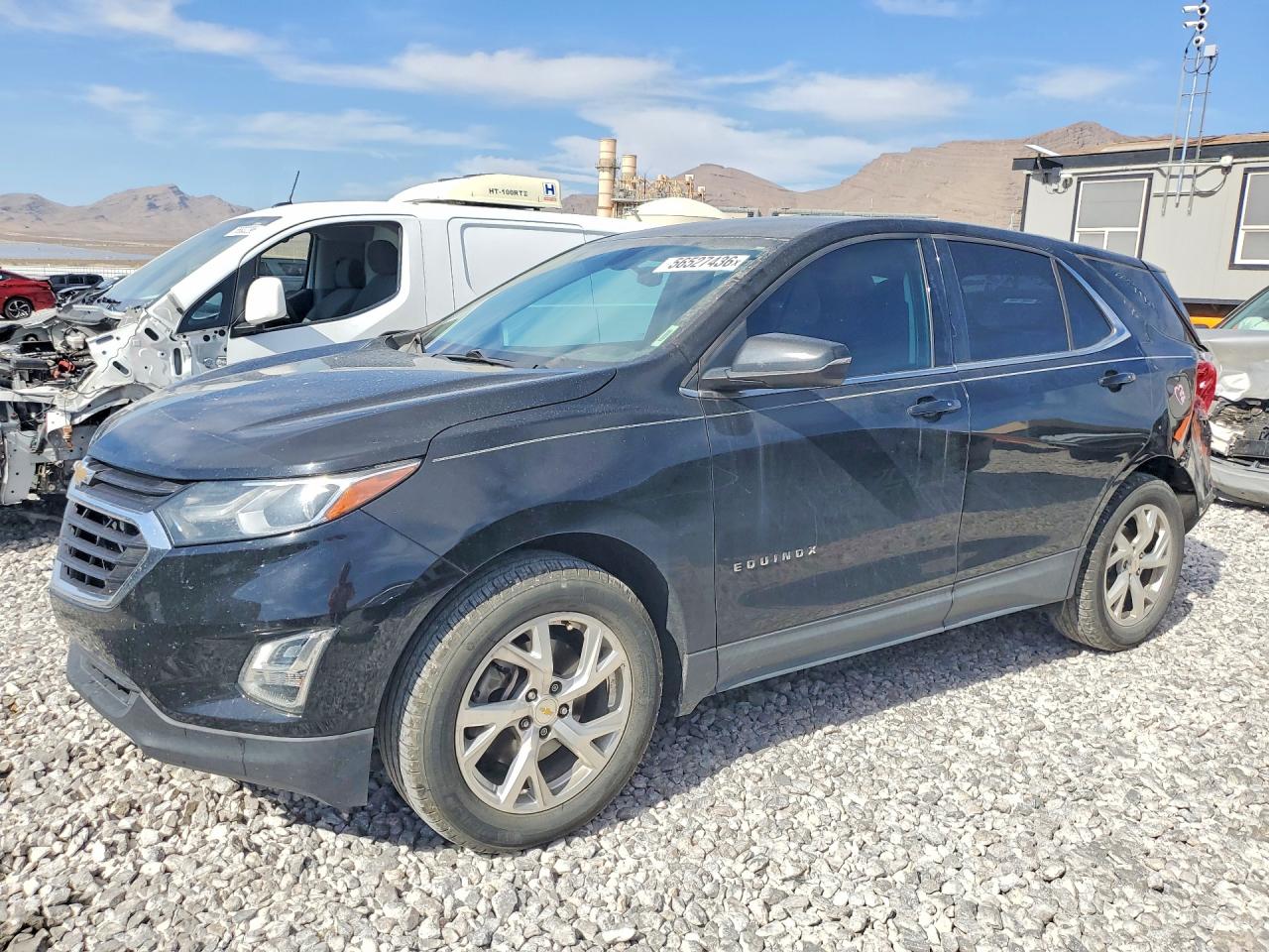 2018 Chevrolet Equinox LT, VIN 2GNAXKEX7J6241054 — Rear end