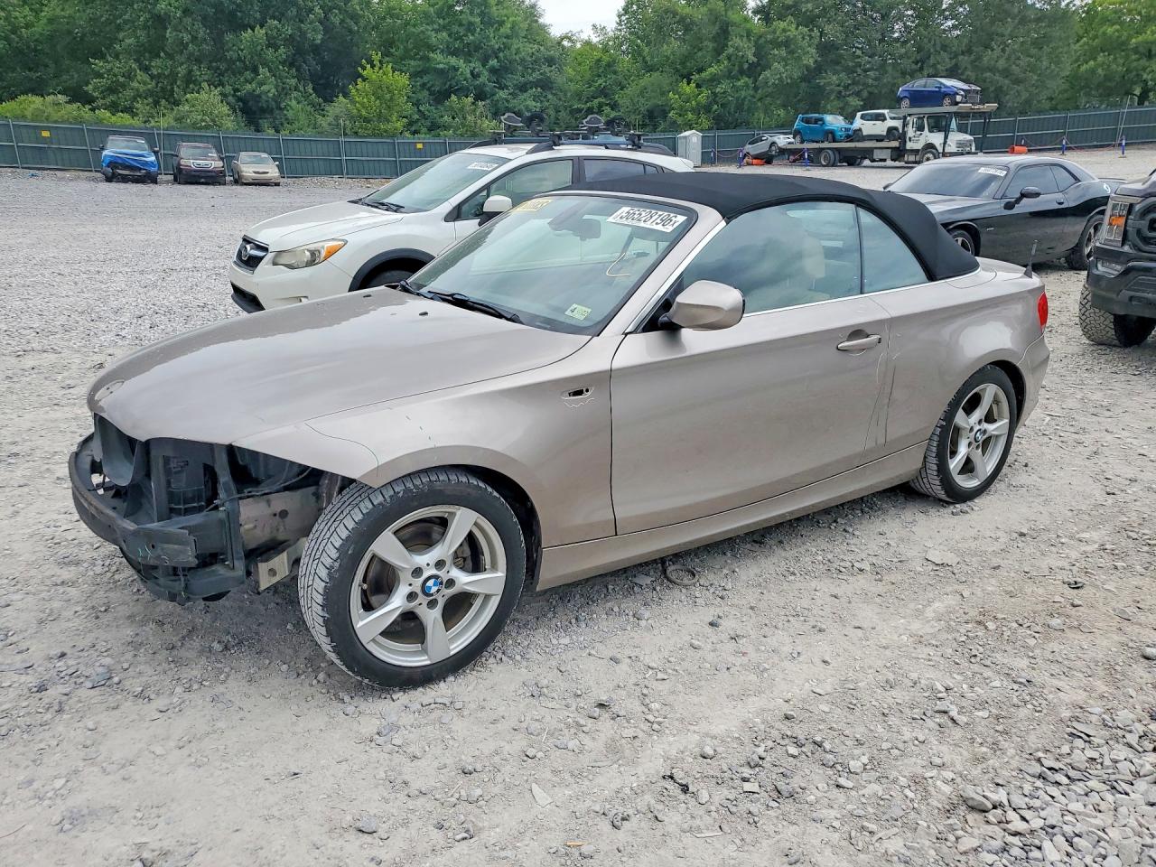 2013 BMW 1 Series 128i, VIN WBAUL7C58DVM83820 — Front end