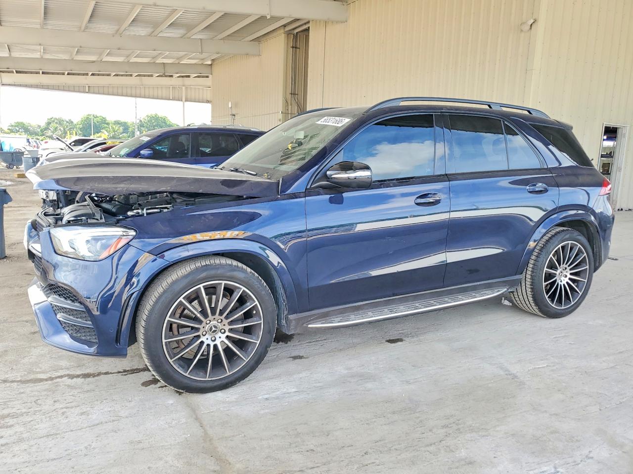 2020 Mercedes-Benz GLE 350, VIN 4JGFB4KB6LA246510 — Front end