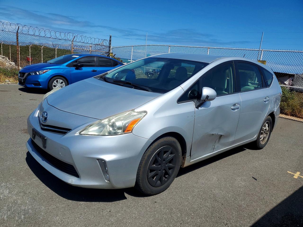 2013 Toyota Prius Five, VIN JTDZN3EU1D3190191 — Side