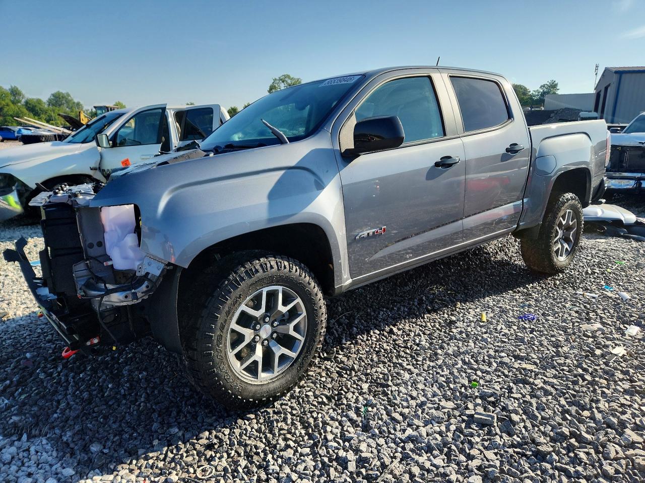2022 GMC Canyon 4WD AT4, VIN 1GTG6FEN8N1318650 — Front end