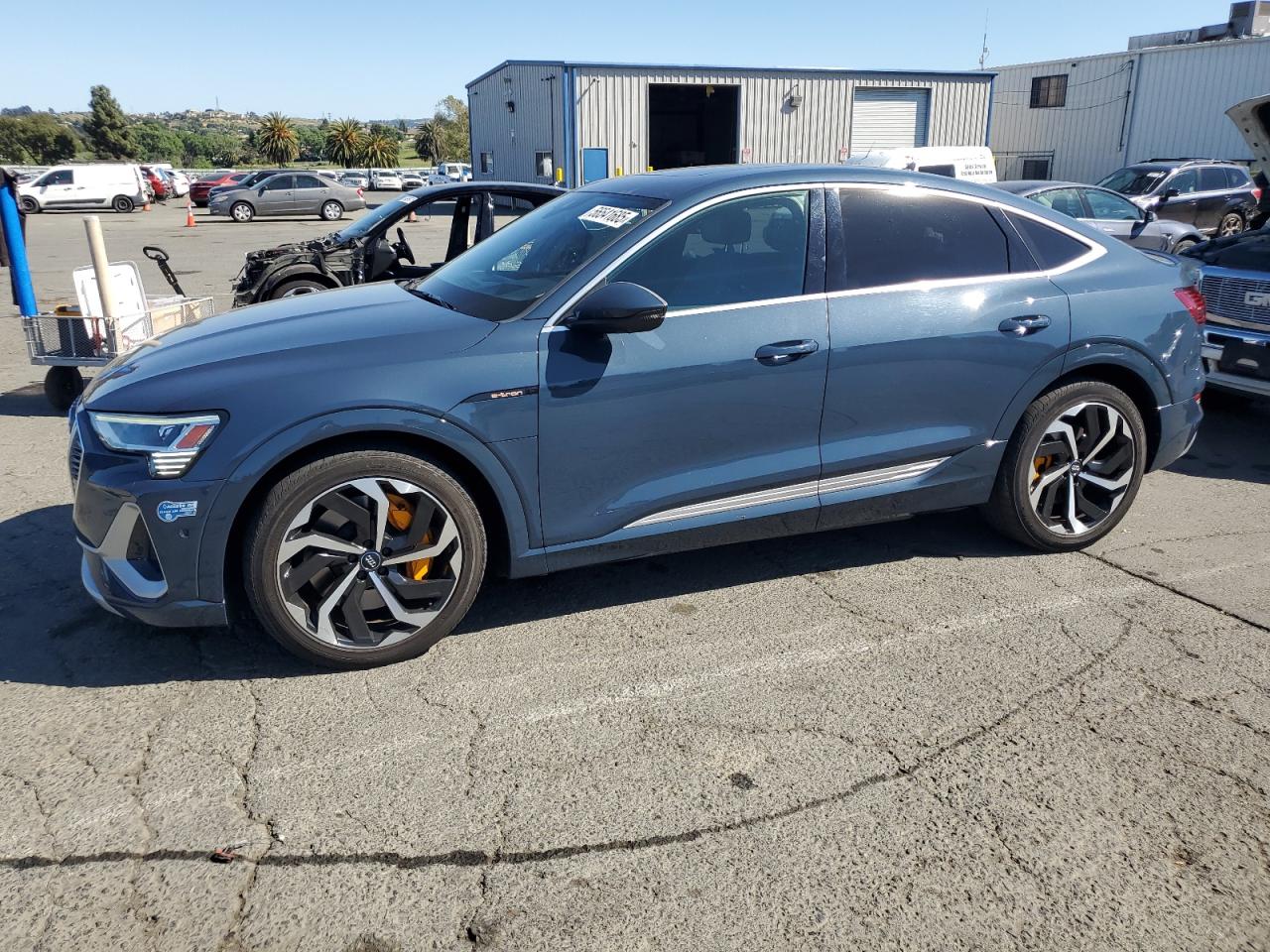 2020 Audi e-tron Sportback Prestige, VIN WA13ABGE0LB032568 — Minor dents and scratches