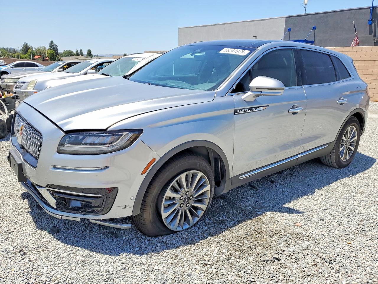 2020 Lincoln Nautilus Reserve, VIN 2LMPJ6K98LBL25461 — Front end