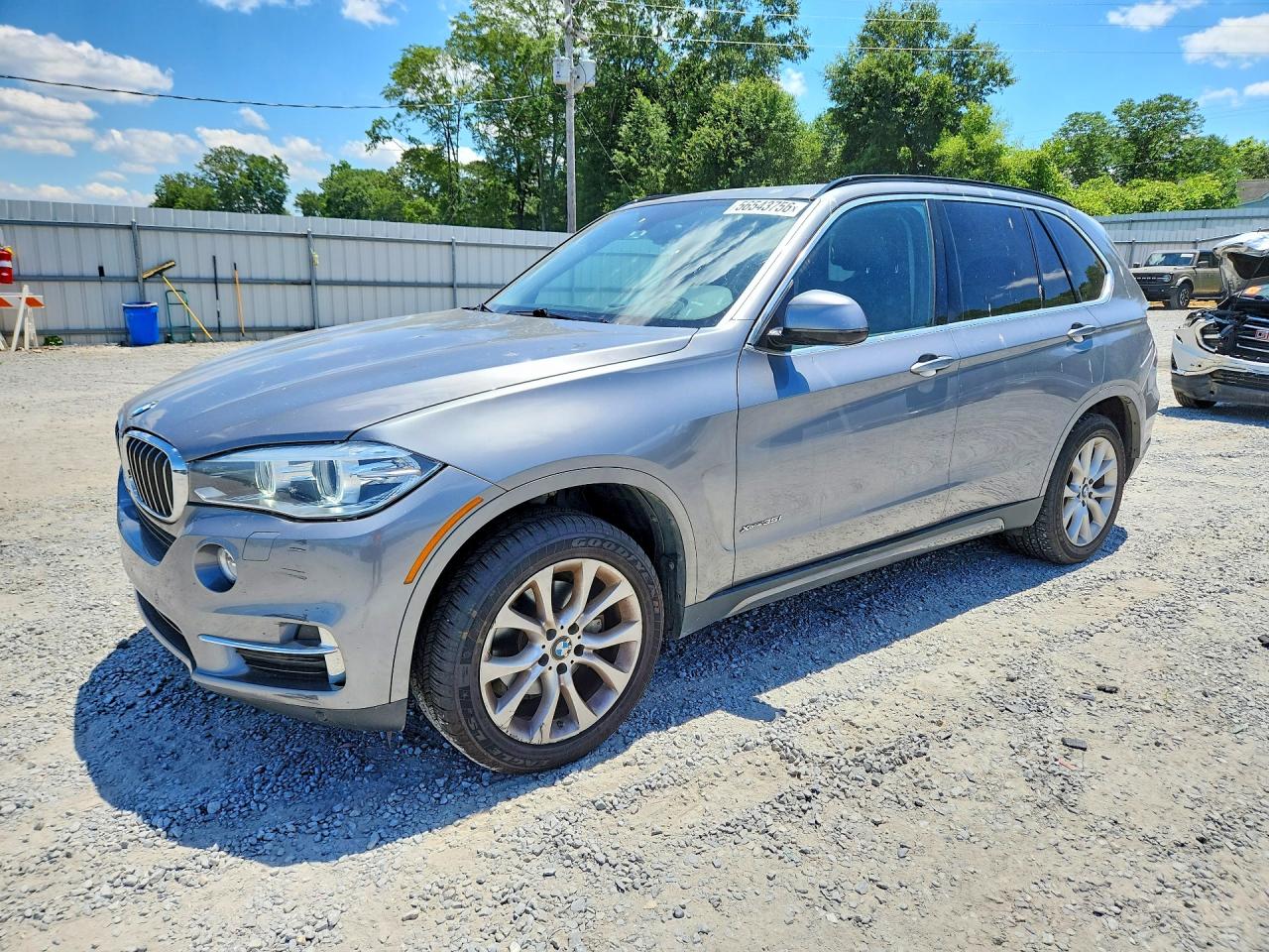 2015 BMW X5 xDrive35i, VIN 5UXKR0C5XF0P10536 — Rear end