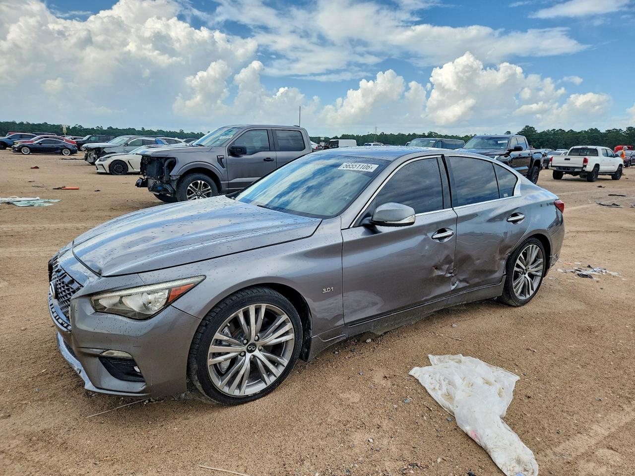 2018 Infiniti Q50 Luxe, VIN JN1EV7AP9JM361252 — Side