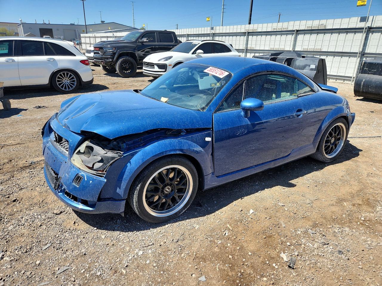 2000 Audi TT, VIN TRUUC28N4Y1012975 — Перед