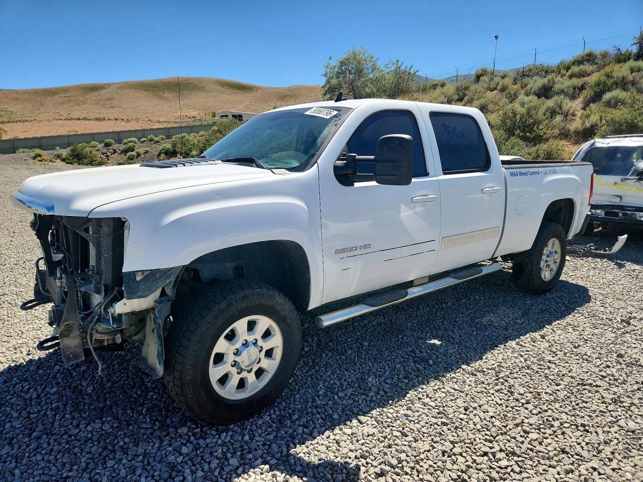2012 GMC Sierra 2500HD SLT, VIN 1GT121C89CF238081 — Front end