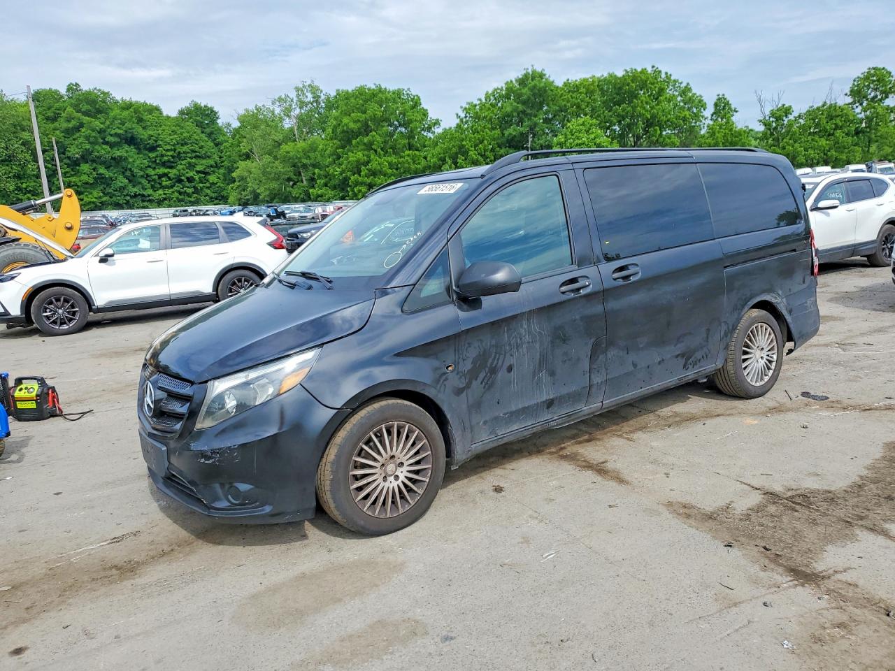 2017 Mercedes-Benz Metris Passenger, VIN WDAPG2EE4H3310918 — Rear end