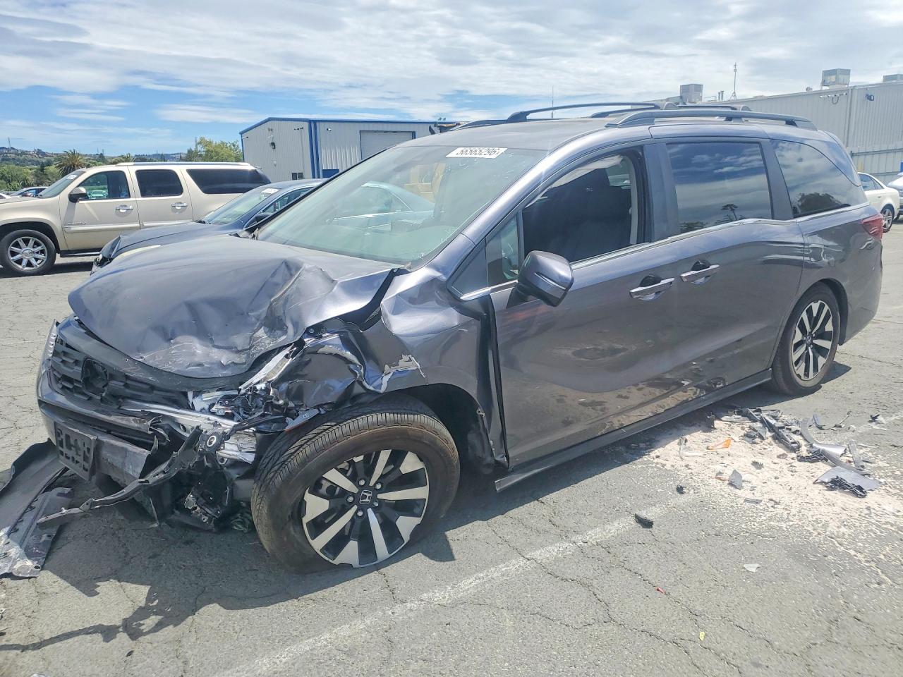 2026 Honda Odyssey EX-L, VIN 5FNRL6H63TB038547 — Front end