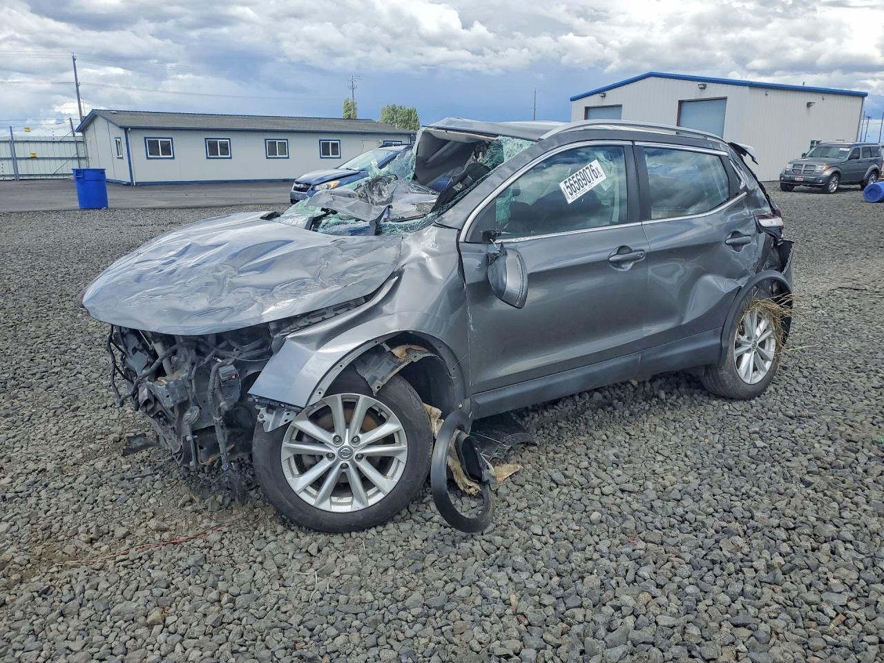 2017 Nissan Rogue SV, VIN JN1BJ1CR1HW105664 — All over