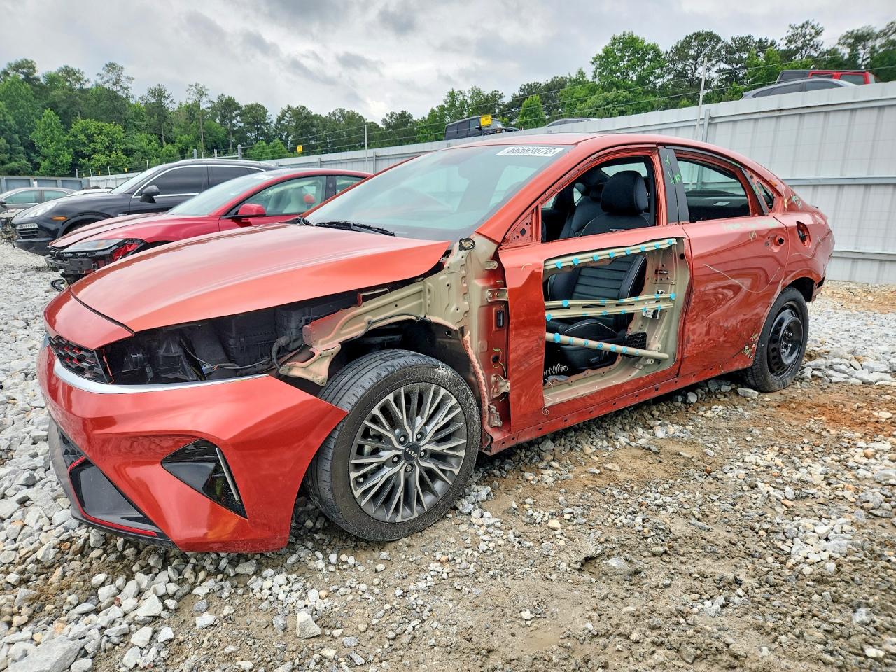 2023 Kia Forte GT-Line, VIN 3KPF54AD4PE545575 — Side