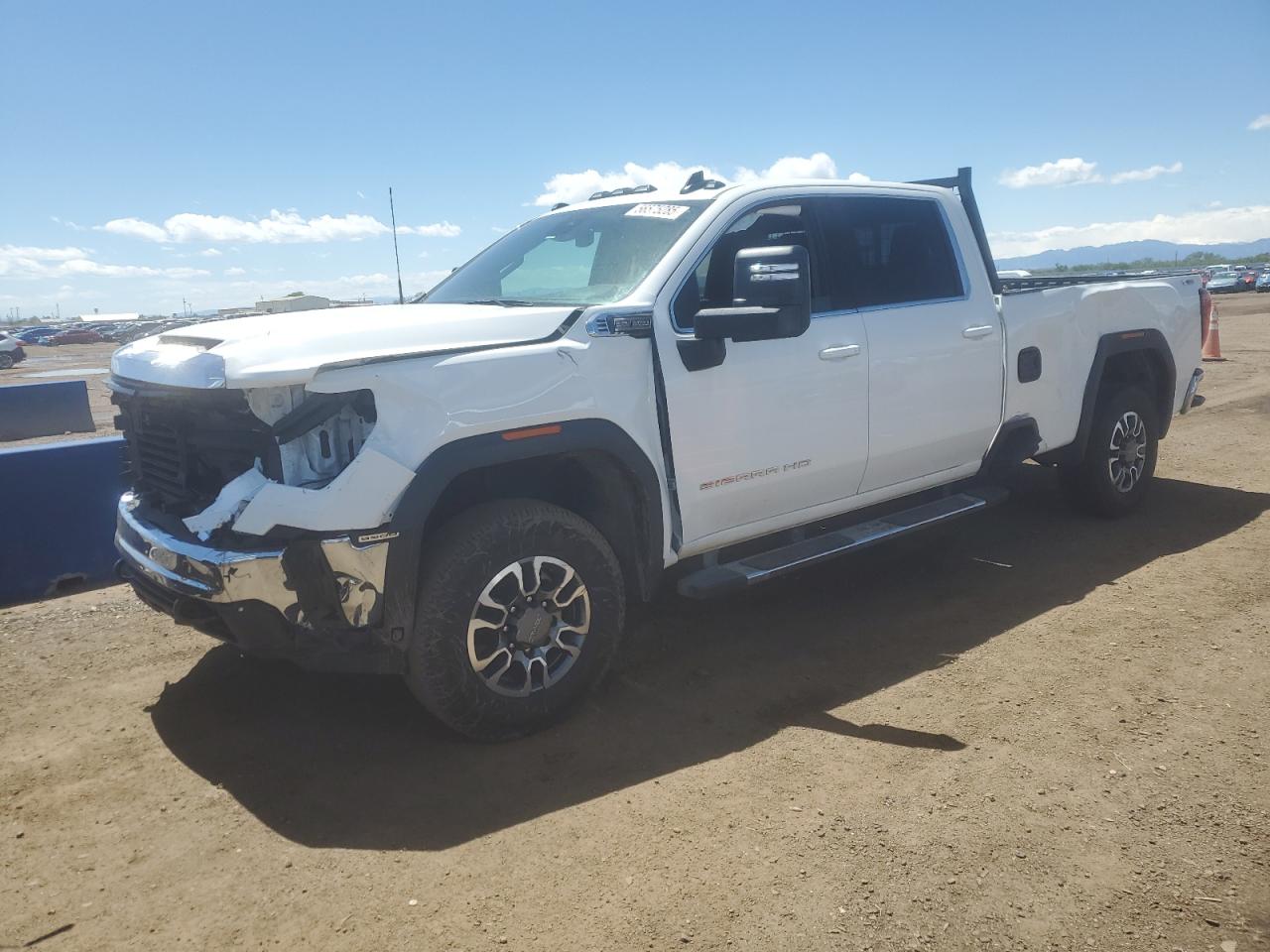 2024 GMC Sierra 3500HD SLE, VIN 1GT49TE74RF424483 — Front end