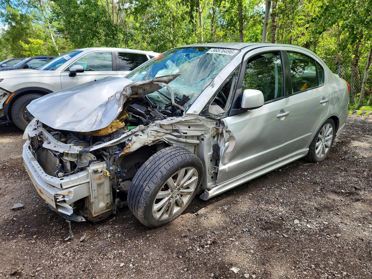 2010 Suzuki SX4, VIN JS2YC5A91A6300039 — Front end