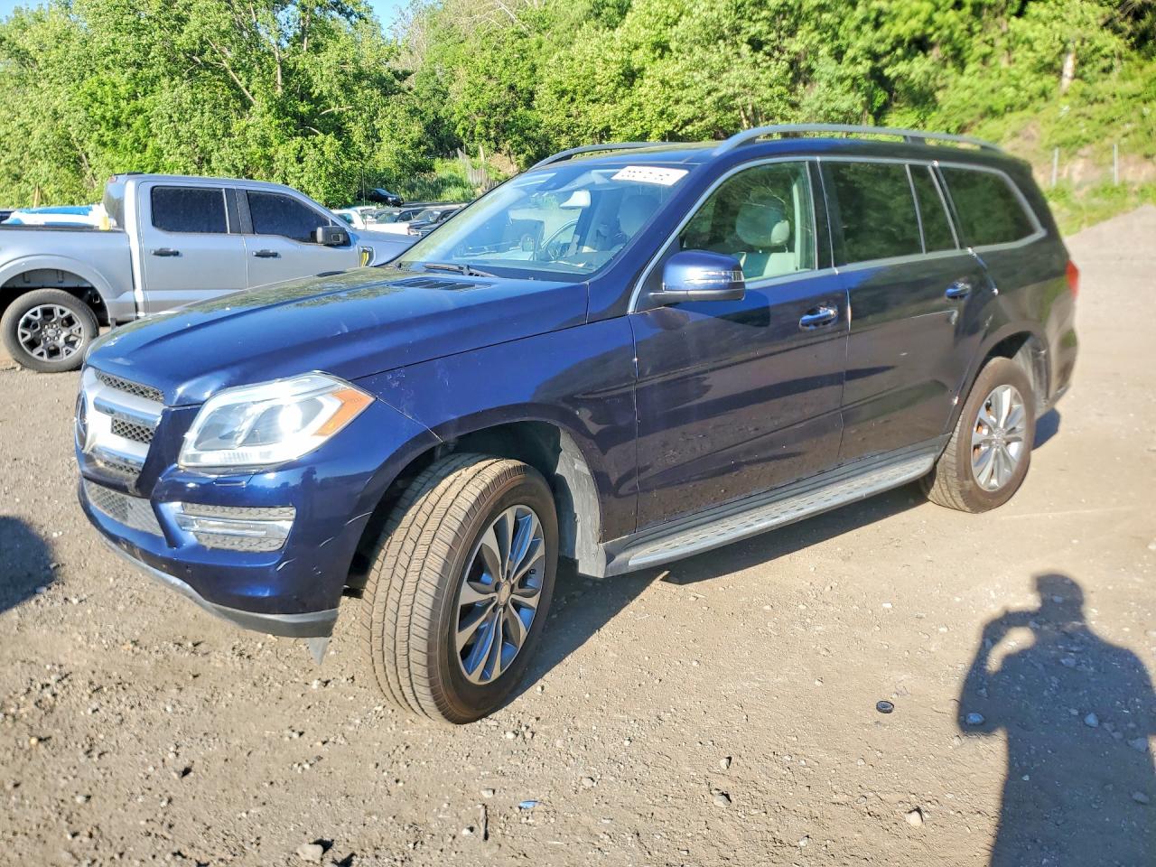 2016 Mercedes-Benz GL 450, VIN 4JGDF6EE7GA708074 — Minor dents and scratches