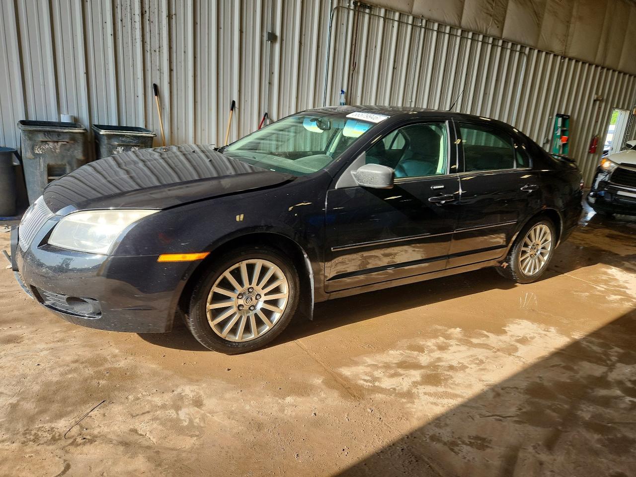 2009 Mercury Milan Premier, VIN 3MEHM08119R628598 — Front end