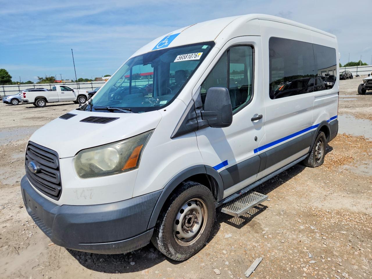 2015 Ford Transit XLT, VIN 1FDZK1CM6FKB12719 — Зад
