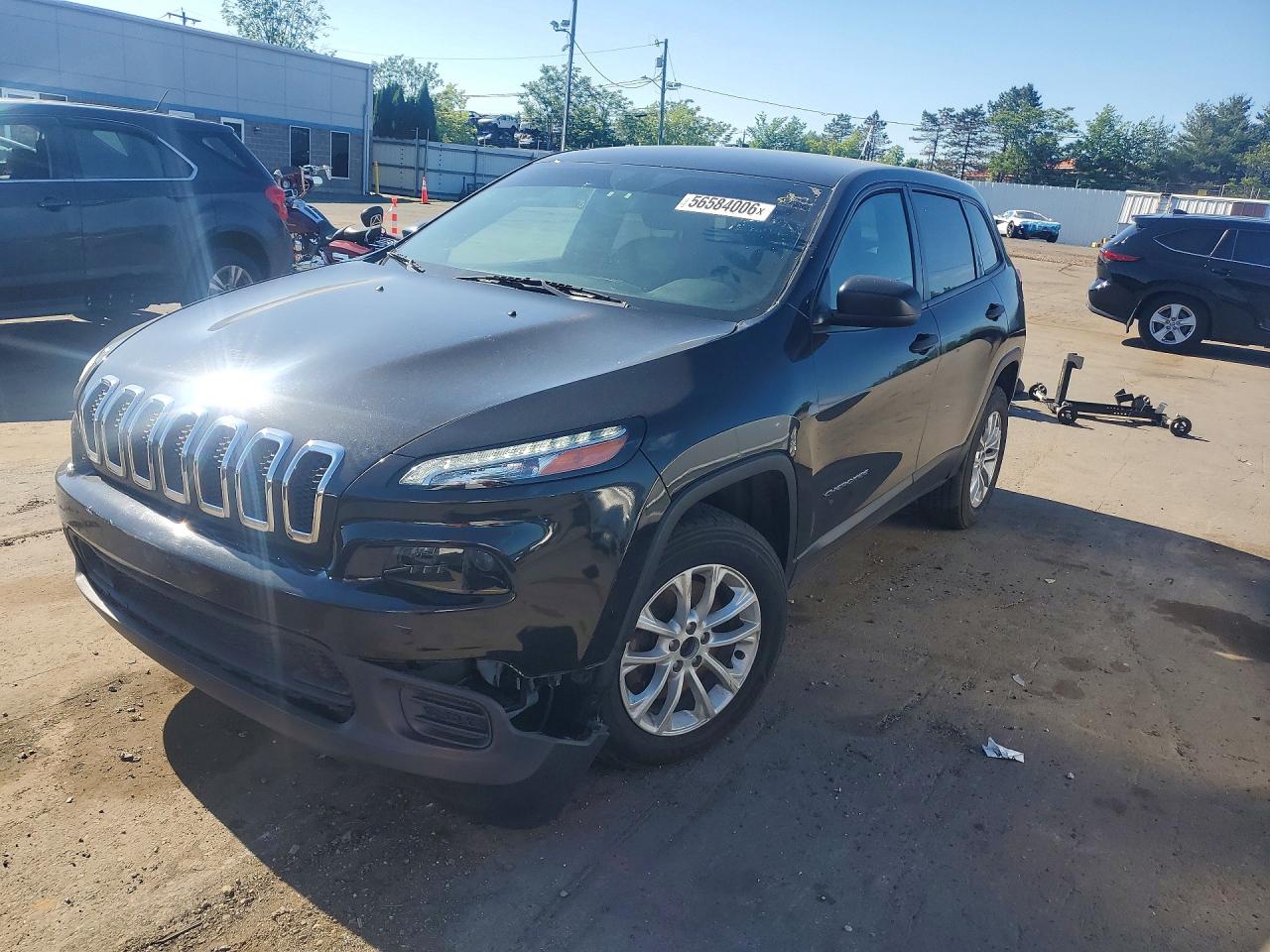 2014 Jeep Cherokee Sport, VIN 1C4PJMAB7EW272990 — Minor dents and scratches