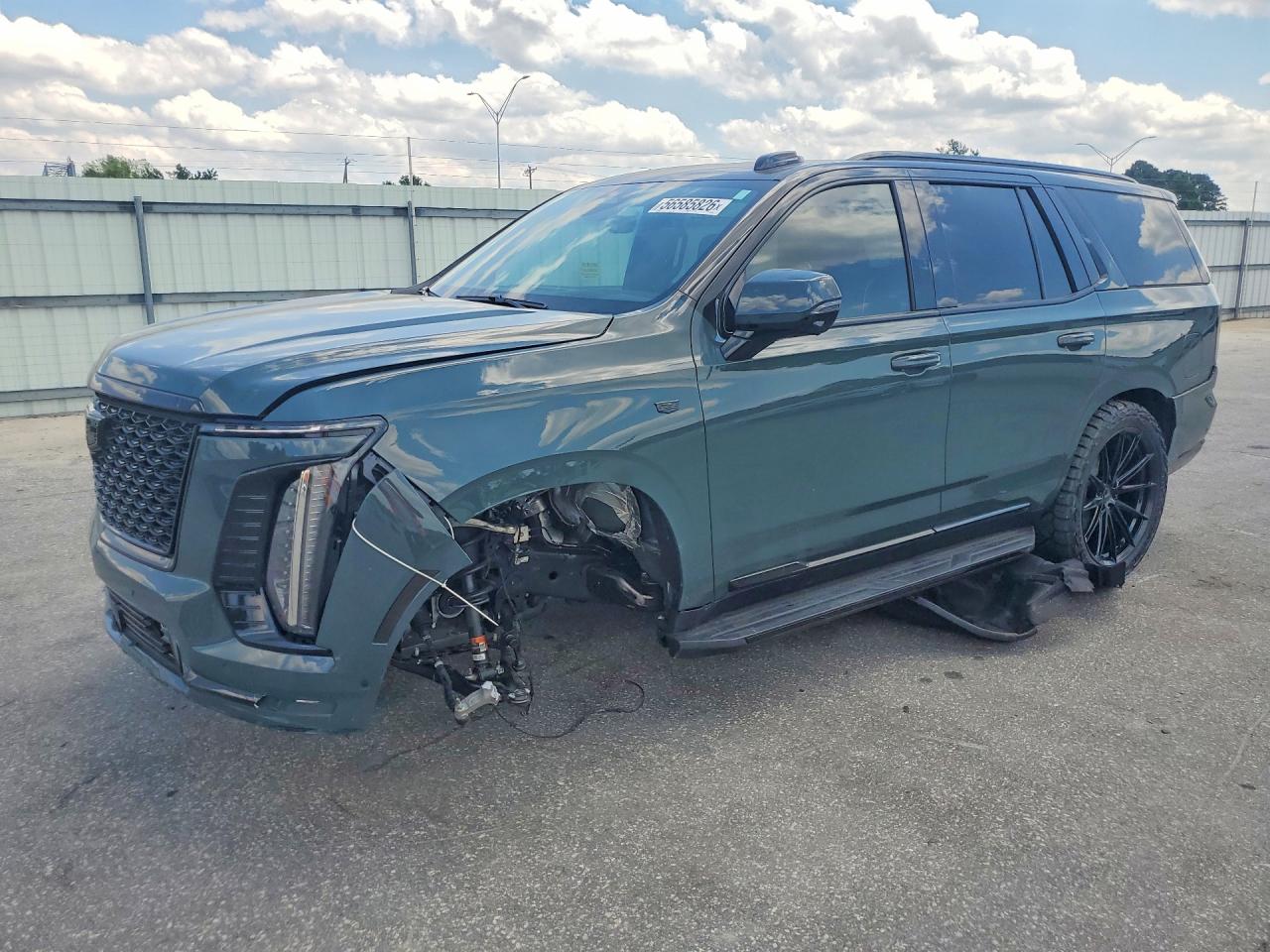 2025 Cadillac Escalade 4WD Premium Luxury, VIN 1GYS9BRL8SR407774 — Rear end