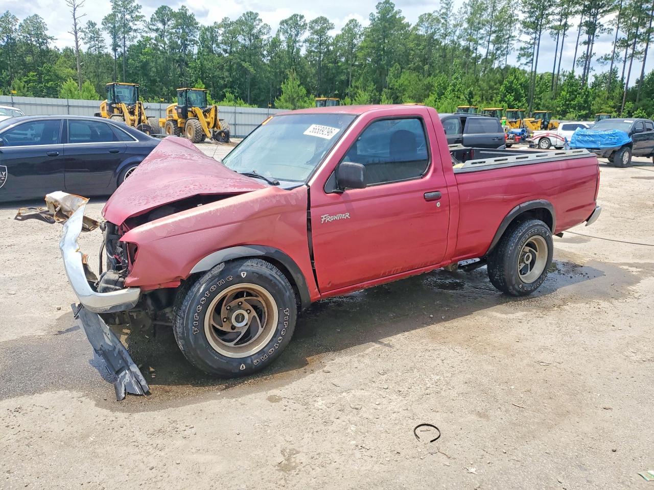 1998 Nissan Frontier XE, VIN 1N6DD21S3WC325649 — Front end