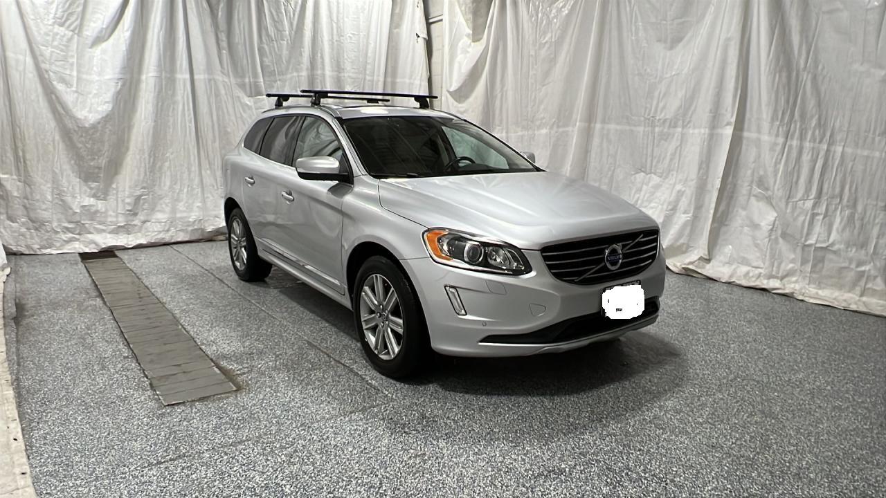 2017 Volvo XC60 Inscription, VIN YV440MRU9H2216196 — Prior damage history