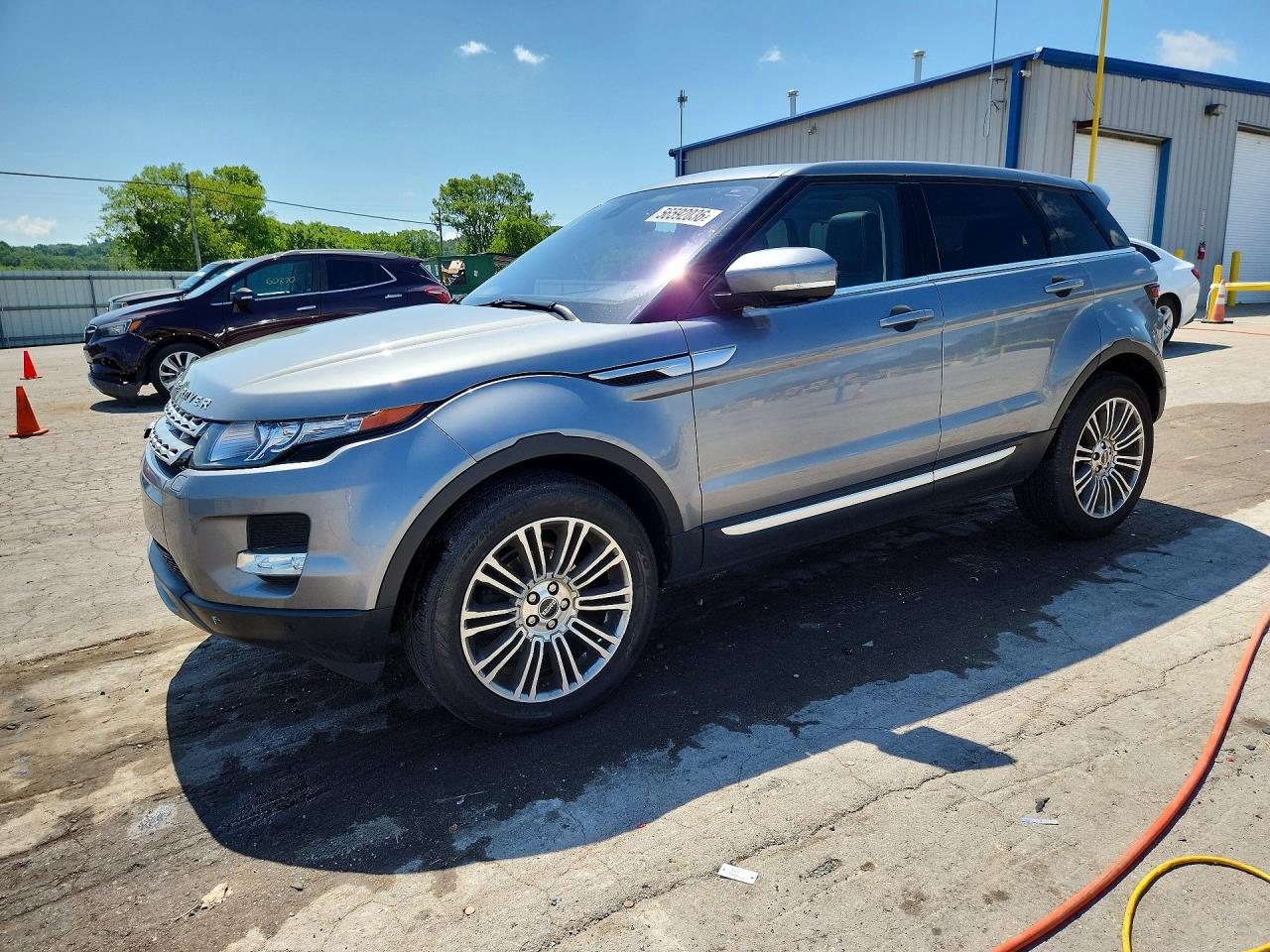 2012 Land Rover Range Rover Evoque Prestige Premium, VIN SALVV2BG8CH698983 — Front end