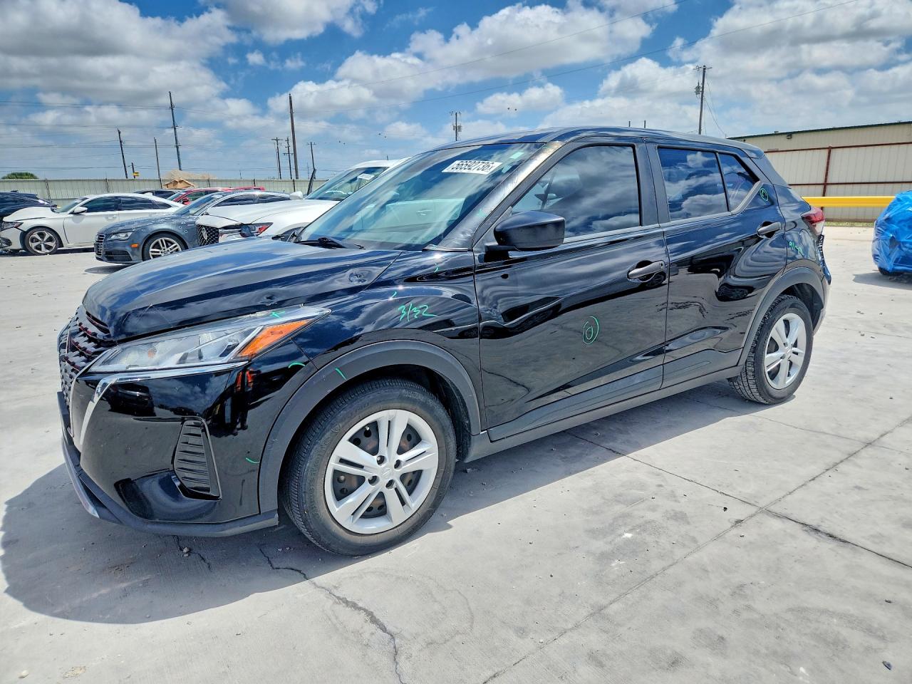 2021 Nissan Kicks S, VIN 3N1CP5BV3ML538718 — Front end
