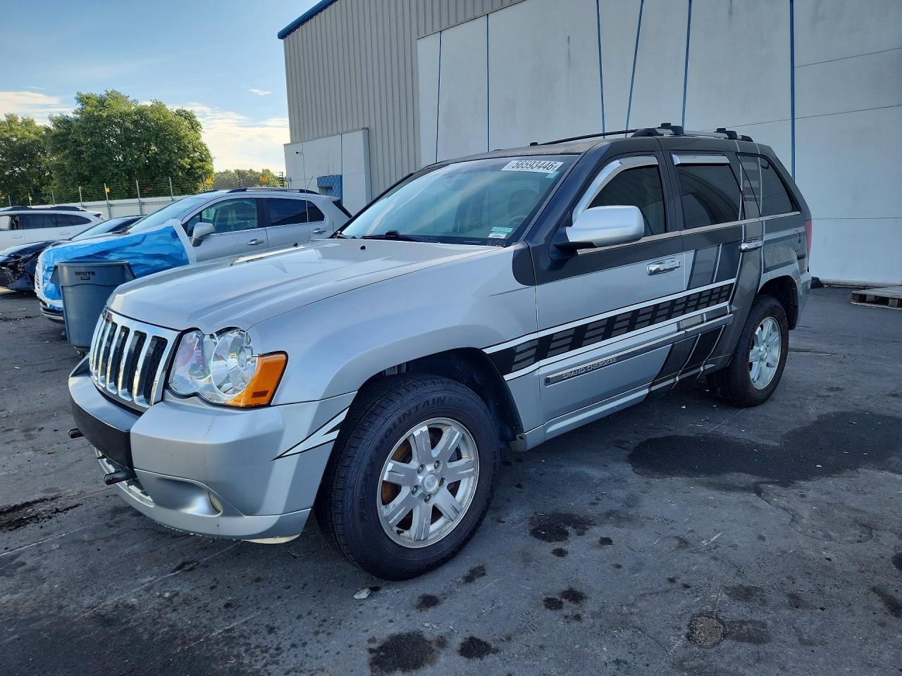 2008 Jeep Grand Cherokee Overland, VIN 1J8HR68218C164443 — Burn