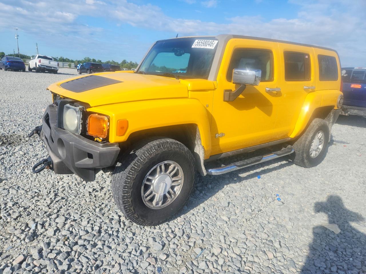 2006 Hummer H3, VIN 5GTDN136568310849 — Front end