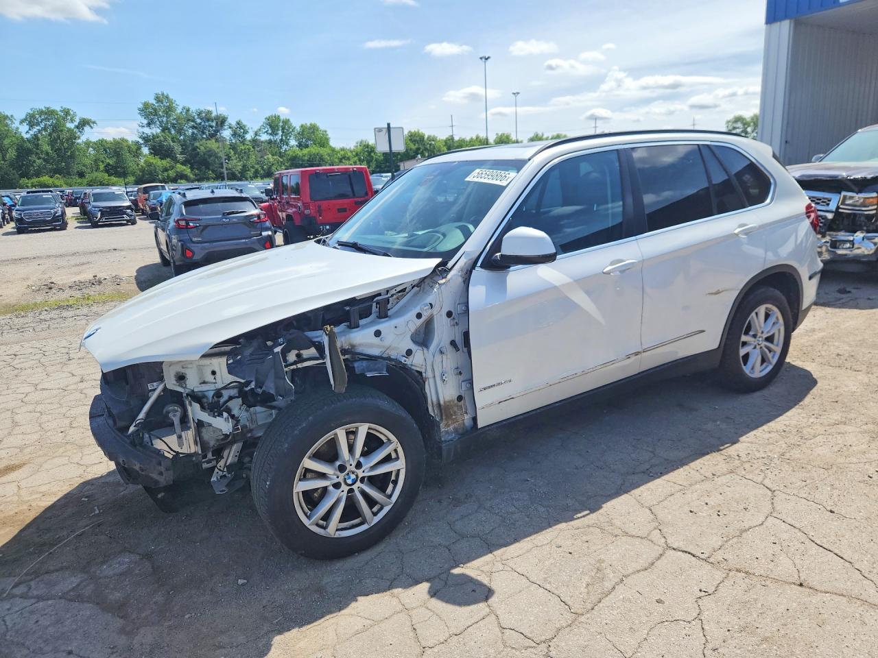 2015 BMW X5 xDrive35d, VIN 5UXKS4C57F0J99041 — Front end