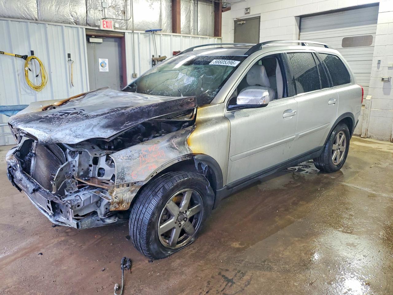 2007 Volvo XC90 I6, VIN YV4CZ982071369276 — Engine fire