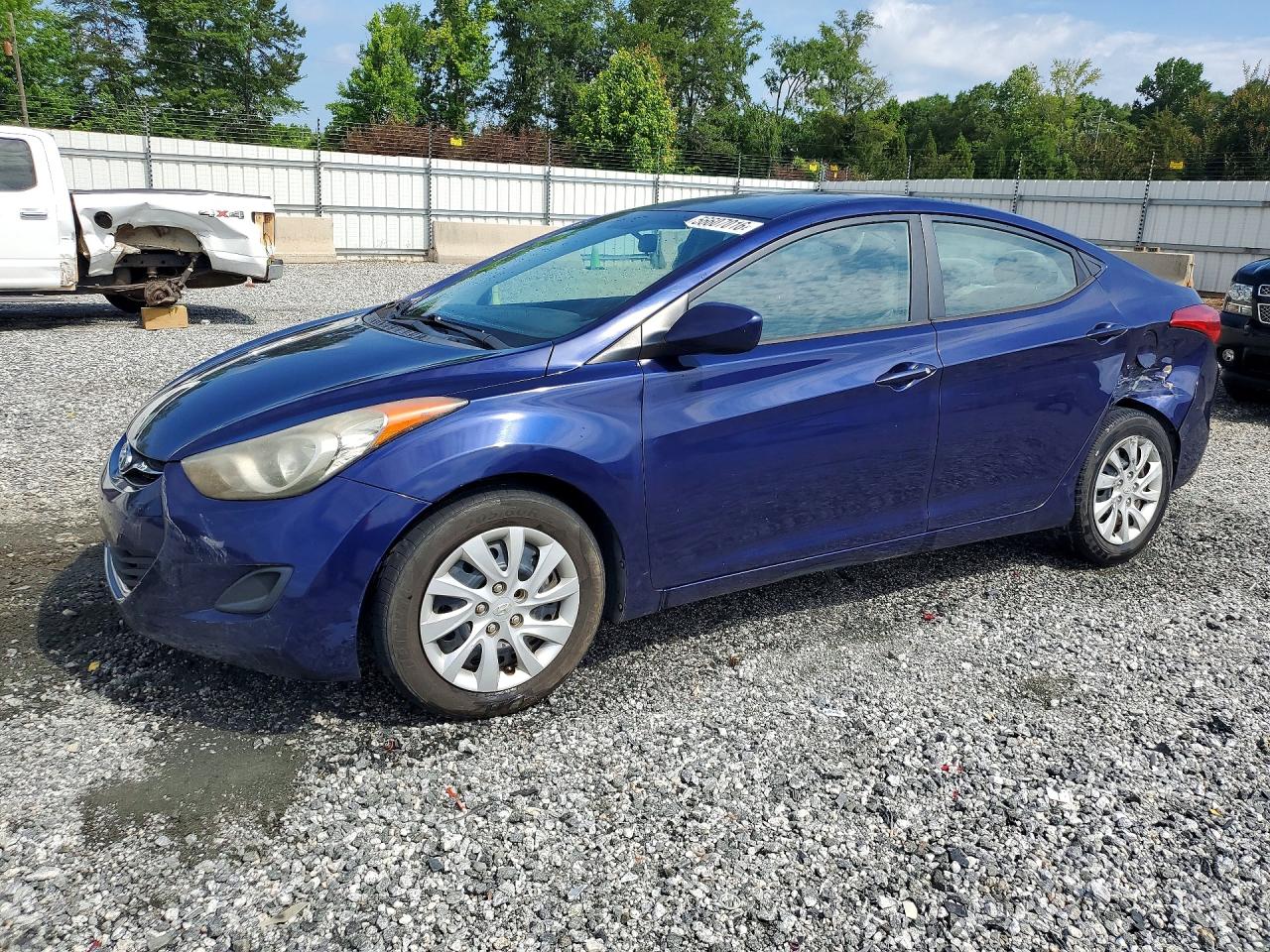 2011 Hyundai Elantra Limited, VIN 5NPDH4AE5BH061006 — Rear end