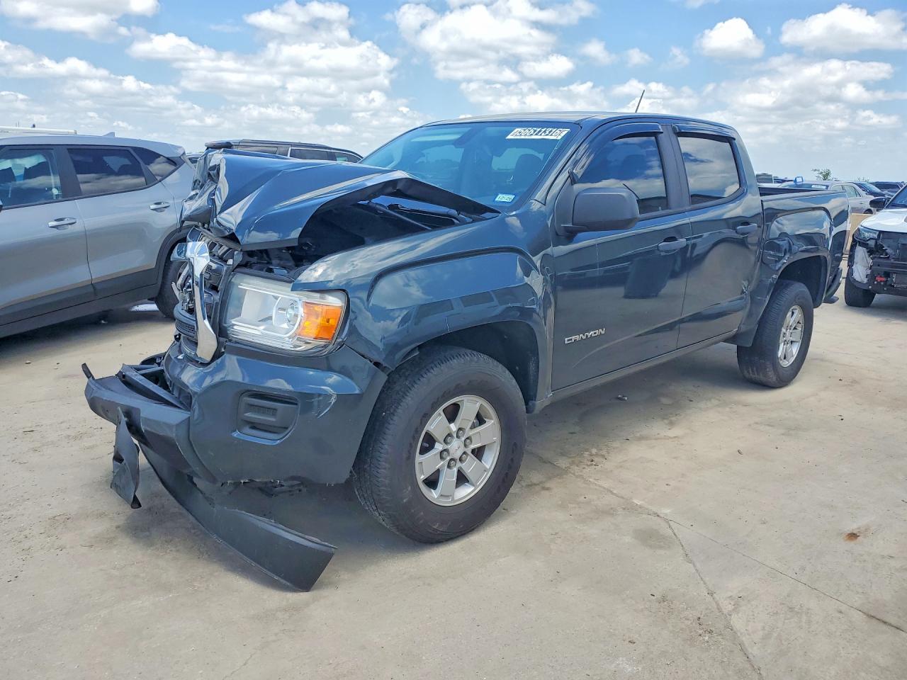 2018 GMC Canyon 2WD, VIN 1GTG5BEN6J1255487 — Front end