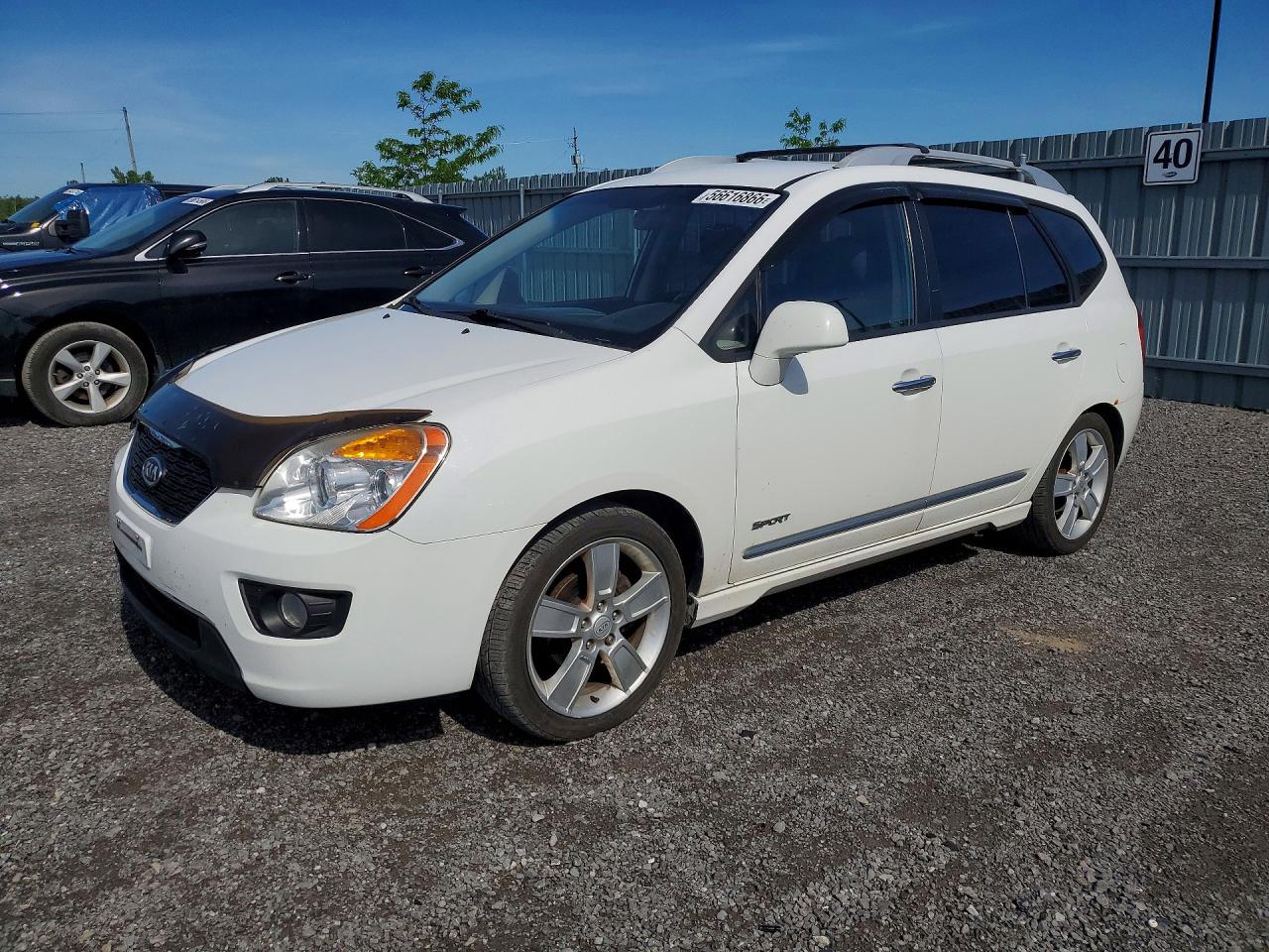 2012 Kia Rondo, VIN KNAHH8A85C7372618 — Front end